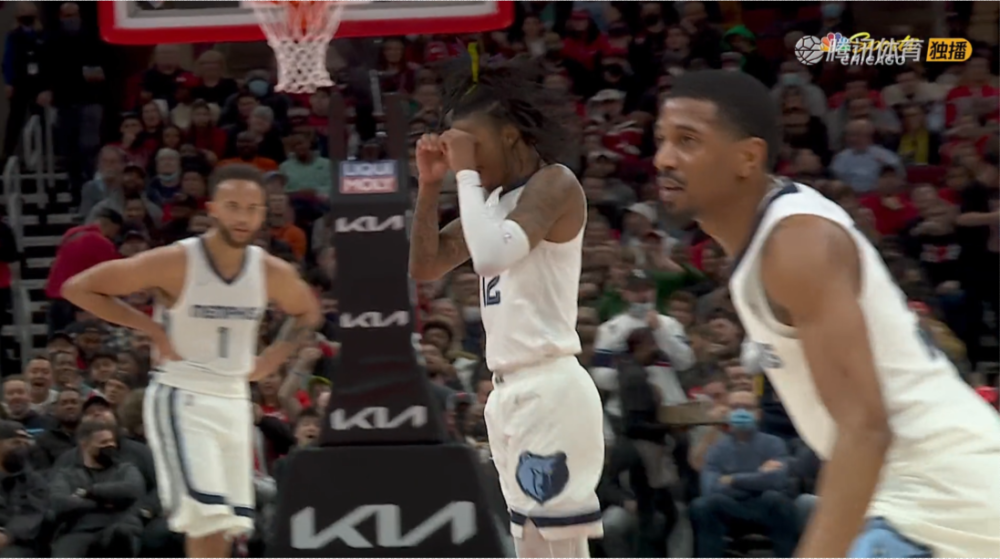  莫兰特惊天暴扣绝杀马刺终结连败颓势