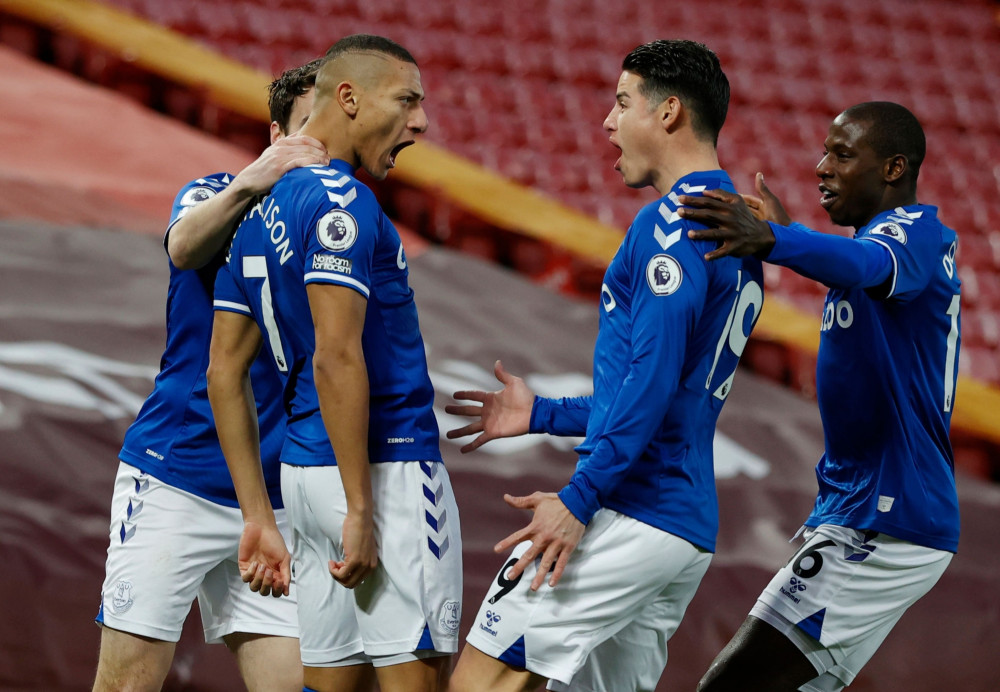  伯恩利客场绝杀埃弗顿，红酒军团斩获宝贵三分